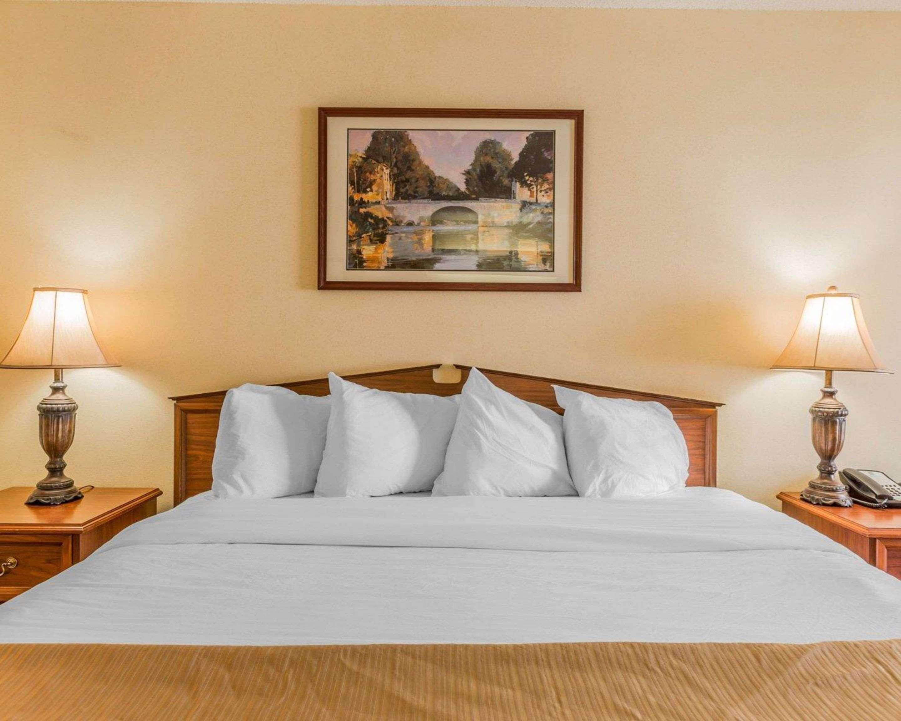 Quality Inn Sylacauga Buitenkant foto