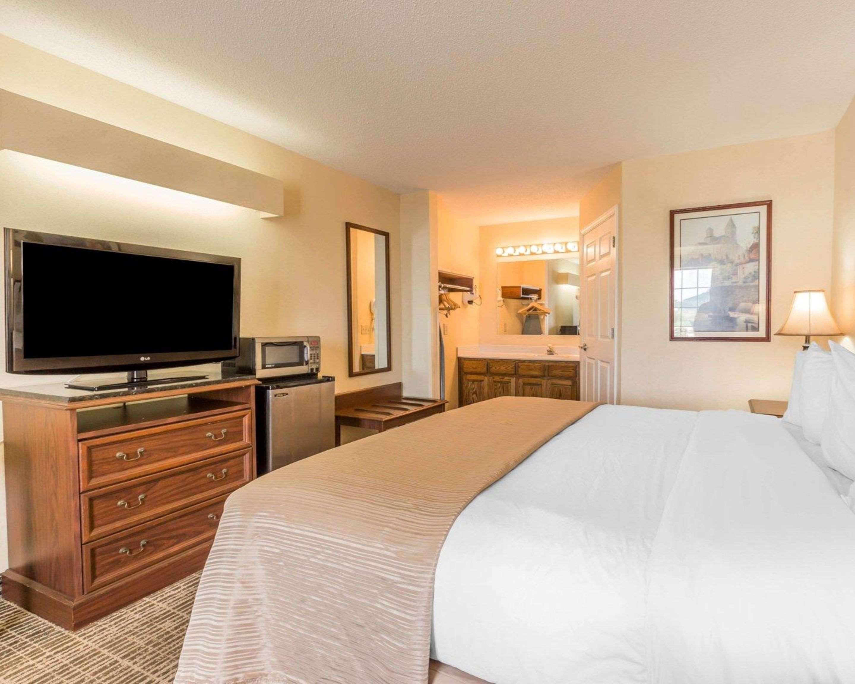 Quality Inn Sylacauga Buitenkant foto