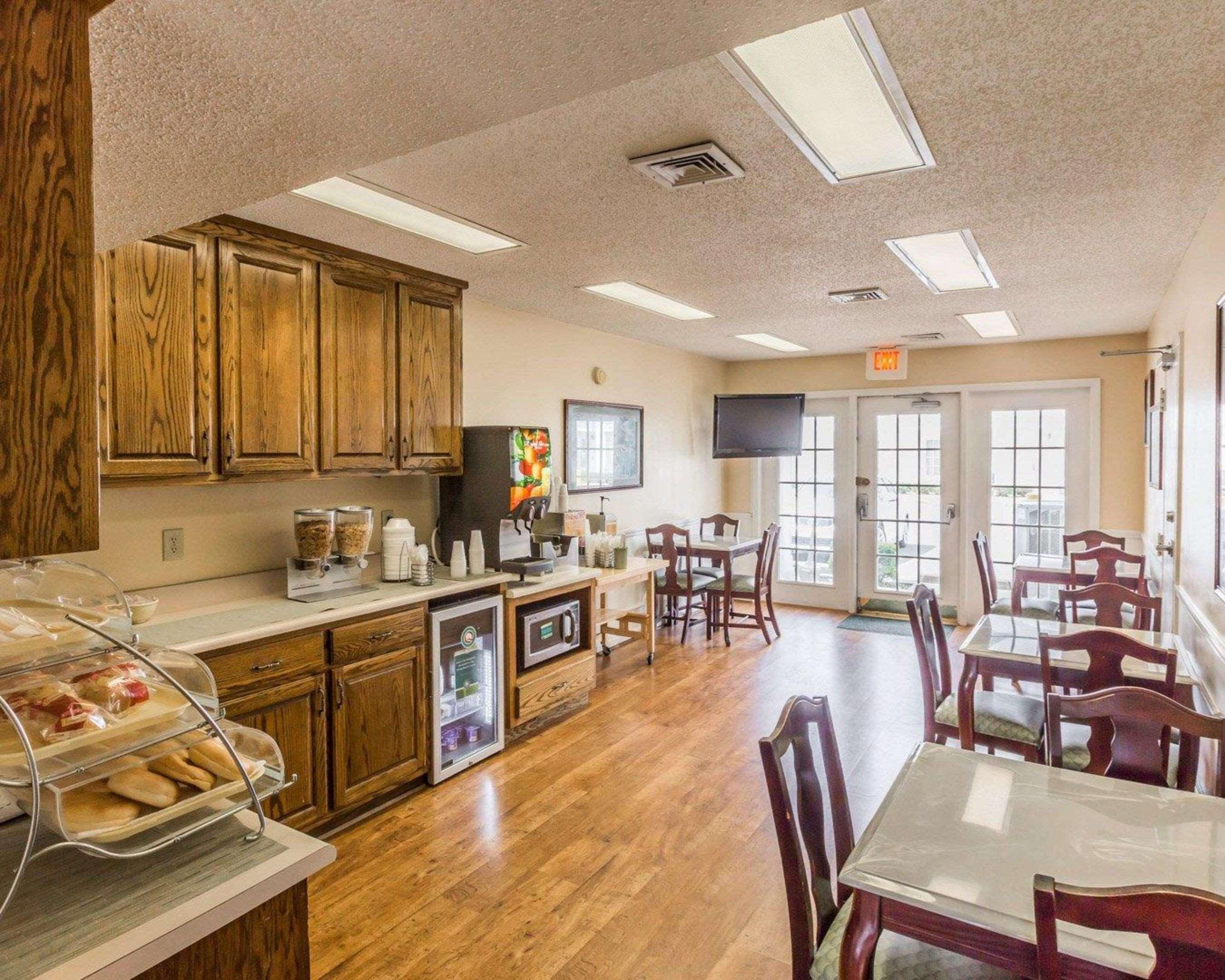 Quality Inn Sylacauga Buitenkant foto
