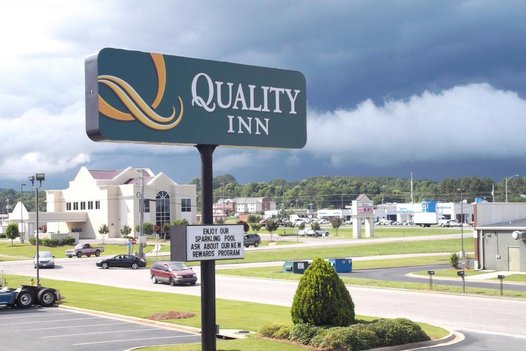 Quality Inn Sylacauga Buitenkant foto