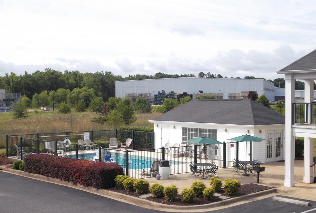Quality Inn Sylacauga Buitenkant foto
